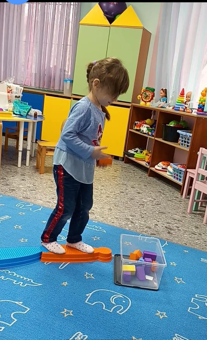 лг7