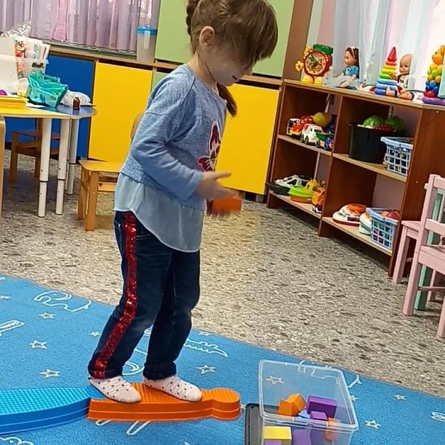 лг7